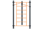 Two chinning bars 
classical grip and 
Sweden wall bars 
located at 
in the shape of a triangle