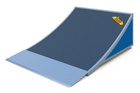 An element for a skate platform
